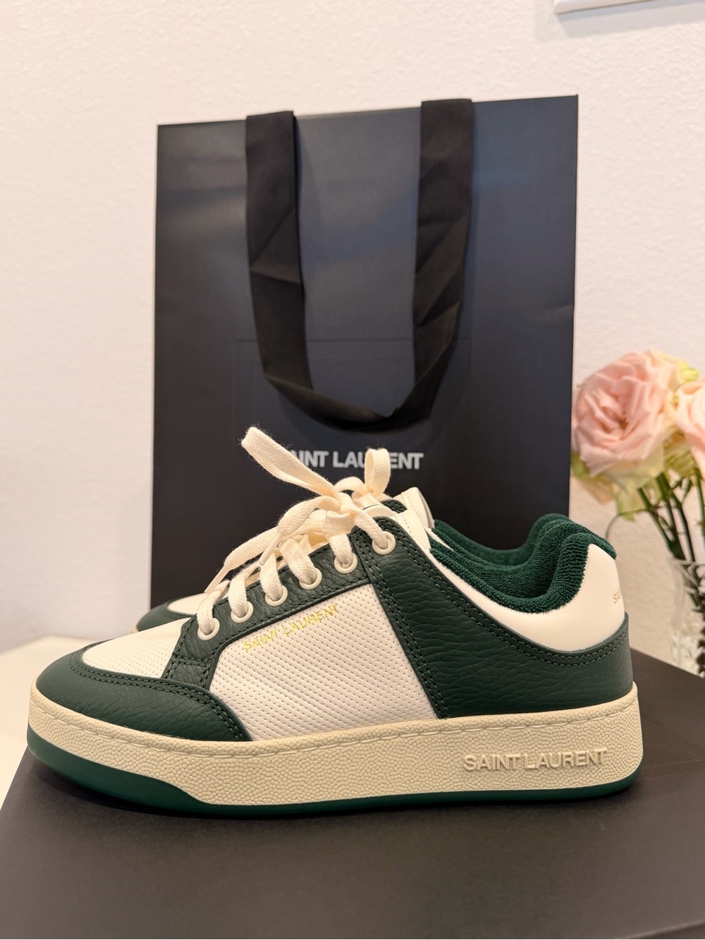 Saint Laurent Unisex Green and White Low-Top Sneakers Size 7.5 - Picture 4 of 8